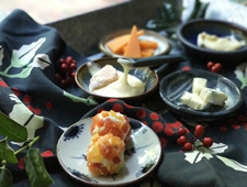 チーズ＆豆皿で、年末年始を楽しむ和のエッセンス盛り付けデザインを紹介