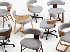 【天童木工】中村拓志氏デザインによる『Swing chair』を発売