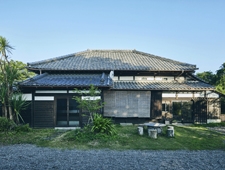 「MUJI BASE KAMOGAWA」古民家をリノベーションした中長期滞在型施設